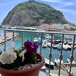 Appartamento Capri Sant'Angelo (Isola d'Ischia)